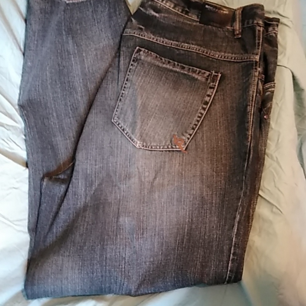 📣Men's 46x32 Roca Wear